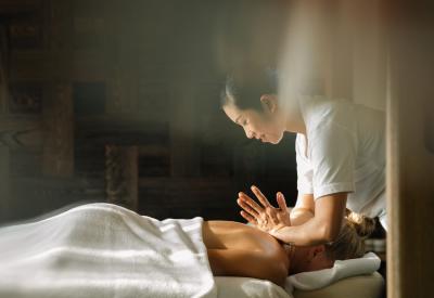 Advanced Holistic Massage 90 Minutes